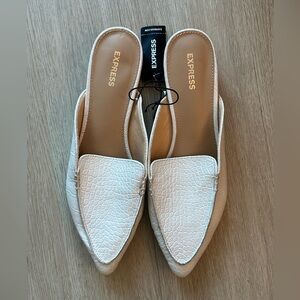 NWT Express Cream-Colored Faux Crocodile Mules | Women’s Size 9